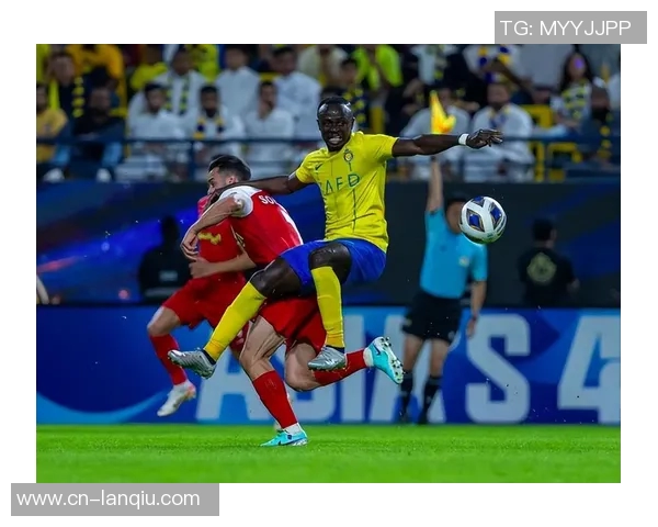 阿劳霍争议判罚引发VAR对话揭示未碰球导致点球判罚真相 阿劳霍争议判罚引发VAR对话揭示未碰球导致点球判罚真相