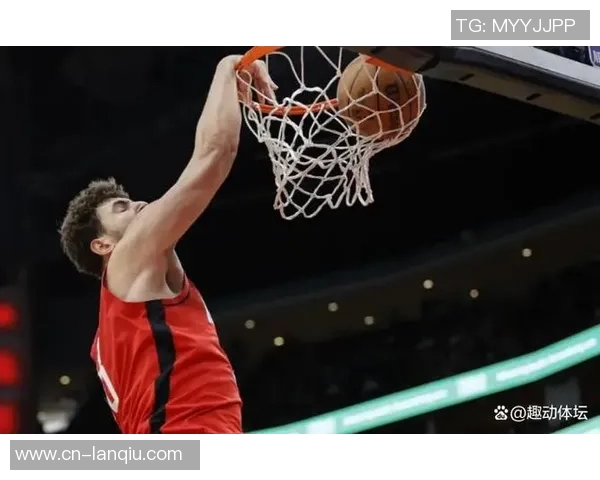 申京分享对抗经验每次遭遇包夹我总是选择传球给阿门完成扣篮